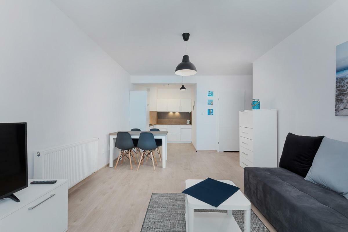 Feniks Apartamenty 8 By Jantar Apartamenty Kolobrzeg Exterior photo